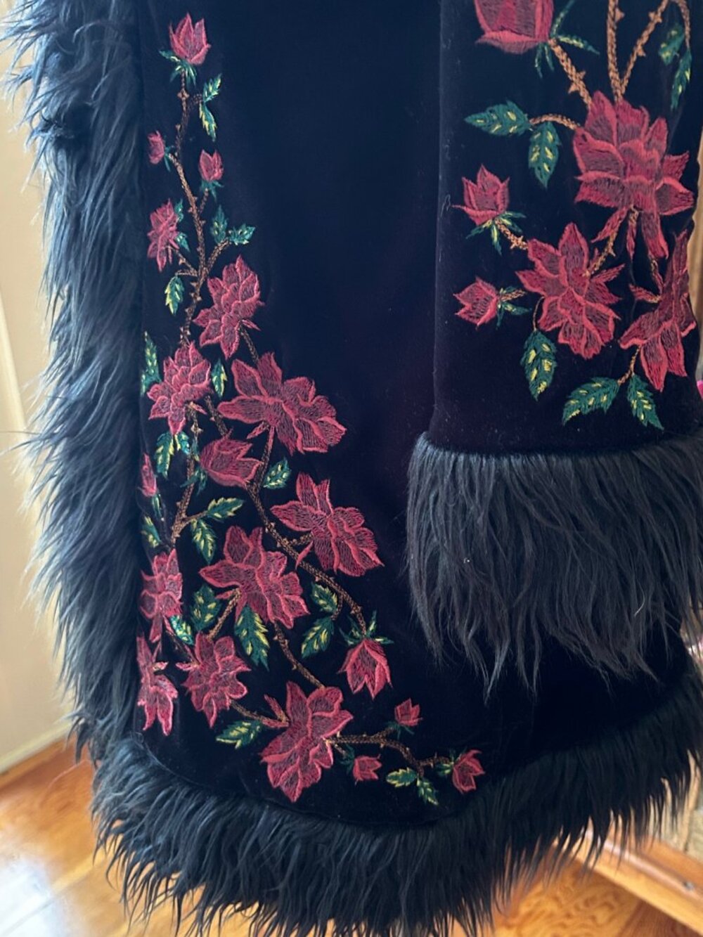 Vintage Betsey Johnson Black Velvet Faux Fur Embroidered Floral Duster Coat - Picture 6 of 12